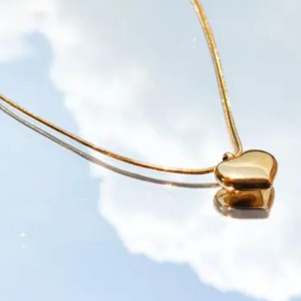 winnifred gold heart necklace aesthetic view